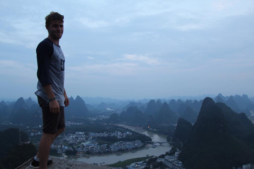 Monkey Jane'S Guesthouse Yangshuo Exterior photo