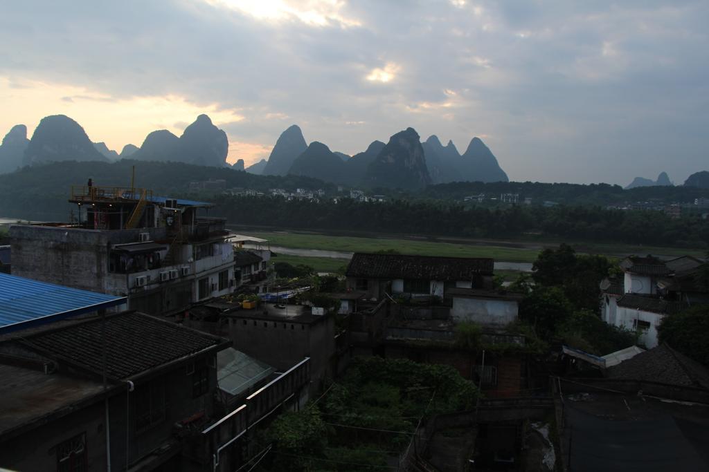 Monkey Jane'S Guesthouse Yangshuo Exterior photo