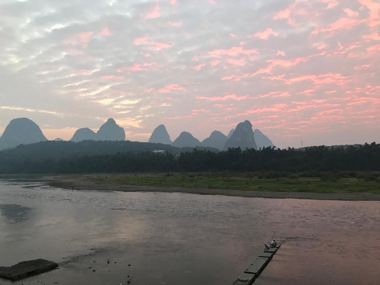 Monkey Jane'S Guesthouse Yangshuo Exterior photo